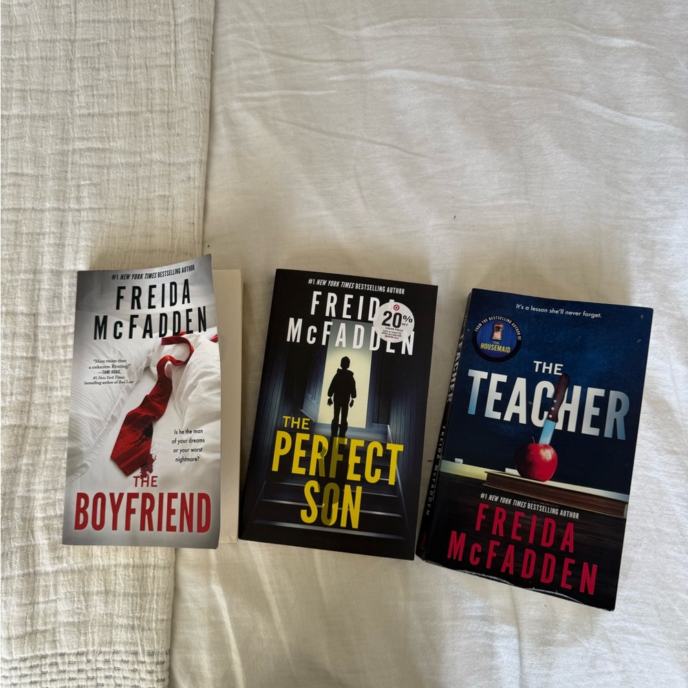 Freida McFadden Book Set